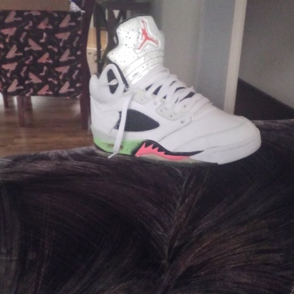 siz 9m whit infeerd poison green jordan 5 space jams shoes - Picture 2 of 4